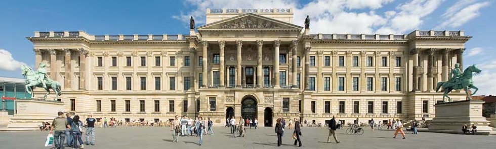 schloss_bs.jpg, 232kB