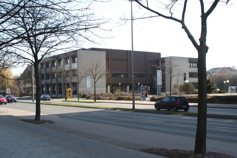 tu-gauss_it_zentrum_01.jpg, 341kB