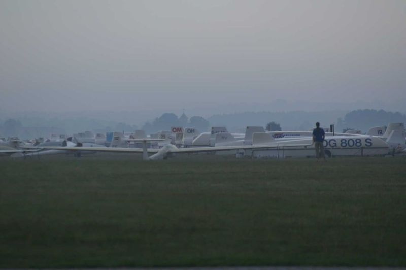 DM-2005_25_flugwetter.jpg, 65kB