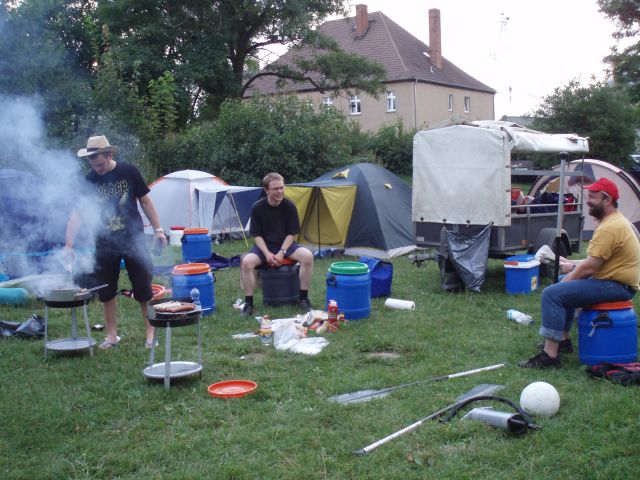 Lagerleben.jpg, 85kB