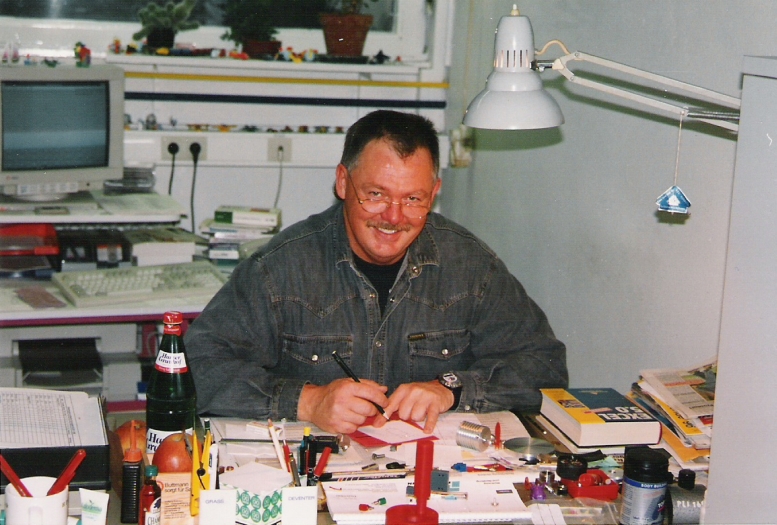 tu-pci-institut_werkstatt_06_buero_01.jpg, 317kB