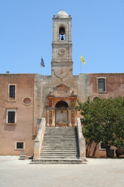 kreta_akrotiri_moni_agia_triada_01_eingang.jpg, 54kB