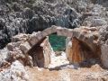 kreta_akrotiri_moni_katholiko_26_zur_bucht_07_das_tor_klein.jpg, 20kB