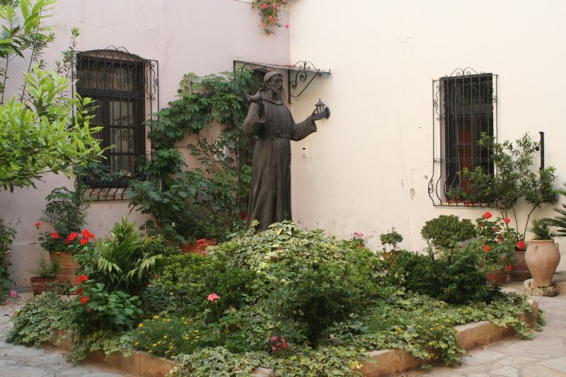 chania_katholische_kirche_01.jpg, 111kB