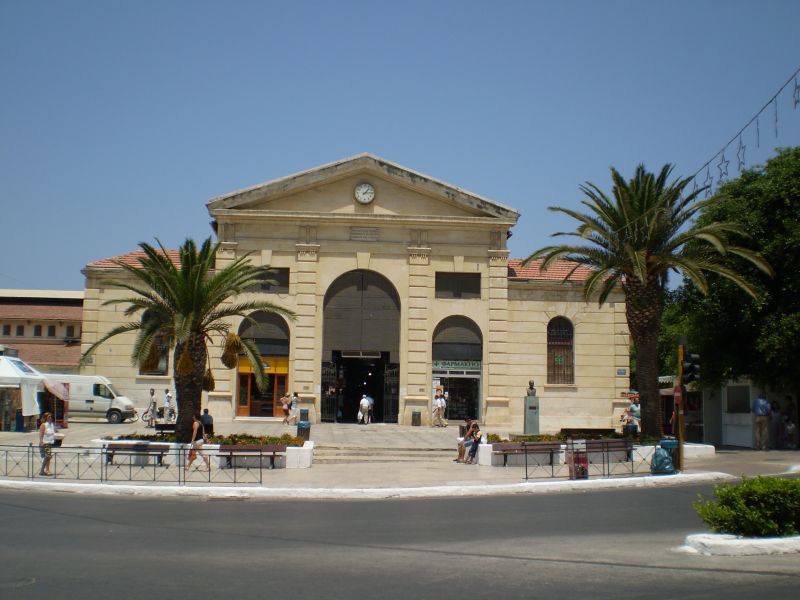 chania_markthalle_01.JPG, 81kB