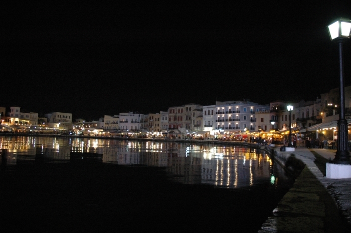 chania_venezianischer_hafen_15_bei_nacht.jpg, 237kB