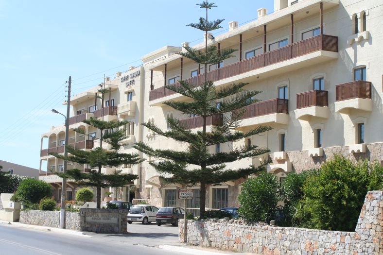 kreta_hotel_01_santa_marina_haupthaus_01.jpg, 110kB