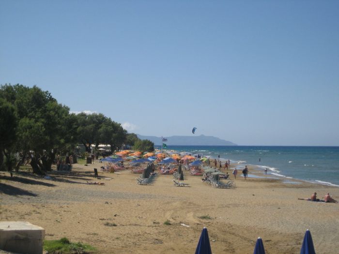 kreta_strand_von_platanias_01.jpg, 47kB