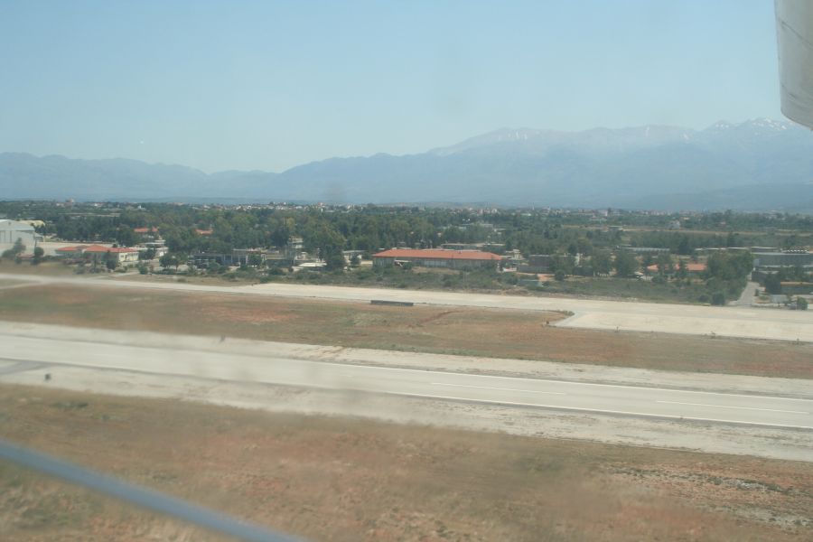 kreta_chania_airport_08_los_geht_es.jpg, 65kB