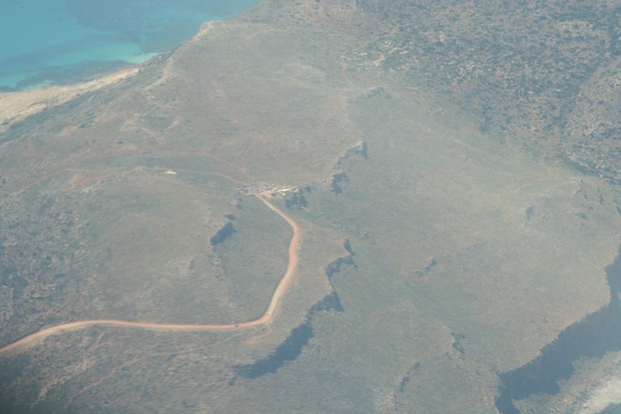kreta_rundflug_17_grambousa_parkplatz_balos.jpg, 80kB