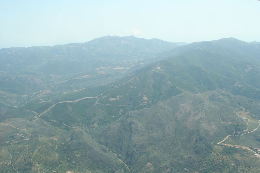 kreta_rundflug_27_berge_und_tiefe_taeler_01.jpg, 66kB