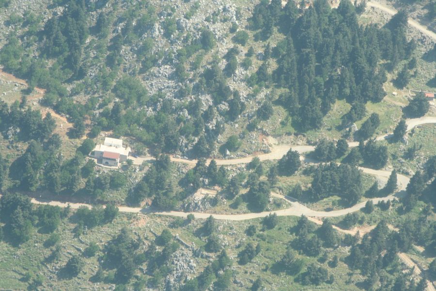 kreta_rundflug_41_hier_wohnen.jpg, 141kB