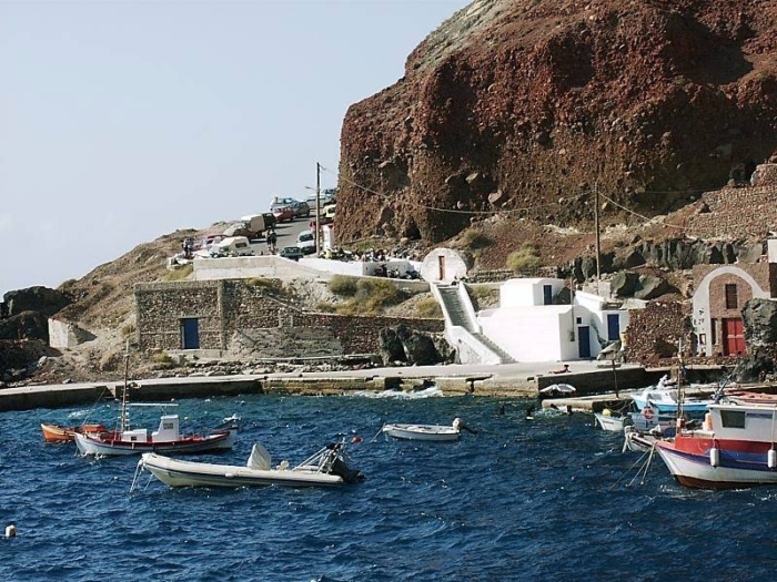 santorini_oia_hafen_03.jpg, 305kB