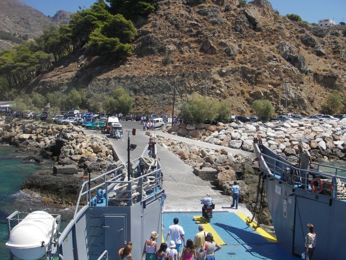 kreta_chora_sfakion_02_ankunft_der_faehre.jpg, 164kB