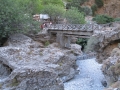 kreta_samaria_schlucht_08_bruecke_zum_ort_samaria_klein.jpg, 22kB