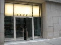 new-york_einkaufen_06_gucci_01_klein.jpg, 9,2kB