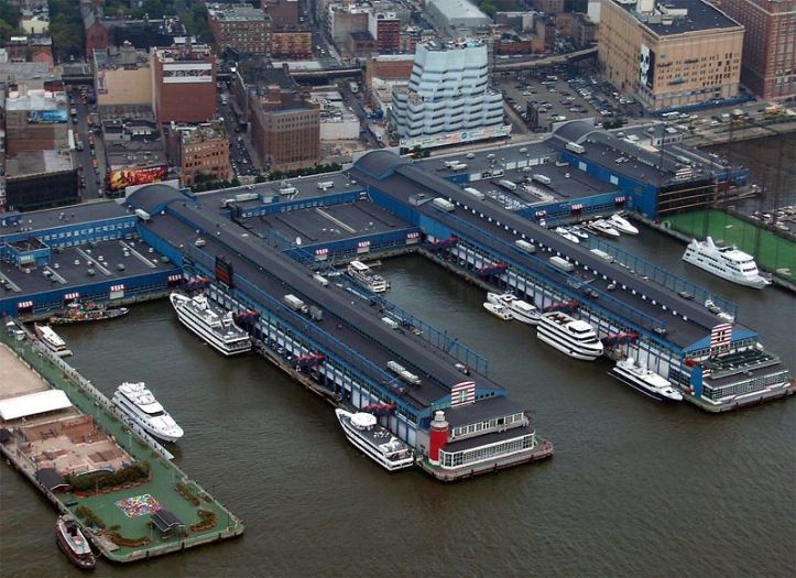 new-york_gebaeude_09_chelsea_piers_01.jpg, 95kB