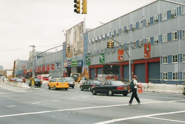 new-york_gebaeude_09_chelsea_piers_02.jpg, 56kB