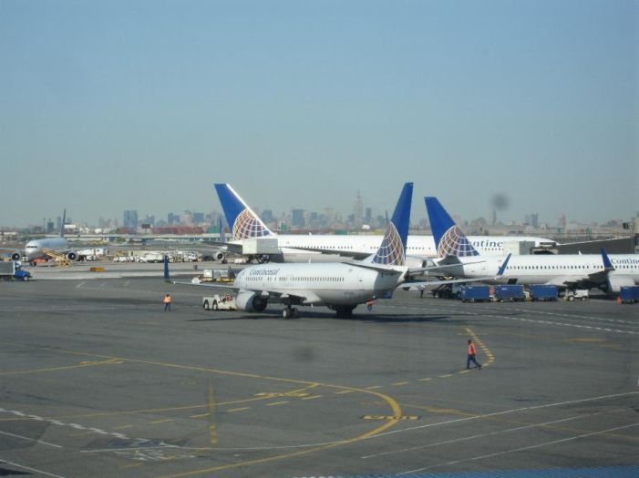 new-jersey_newark-airport_02.jpg, 36kB