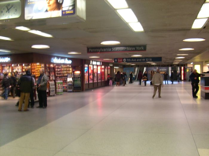 new-york_madison-square-garden_04_pennstation.jpg, 57kB