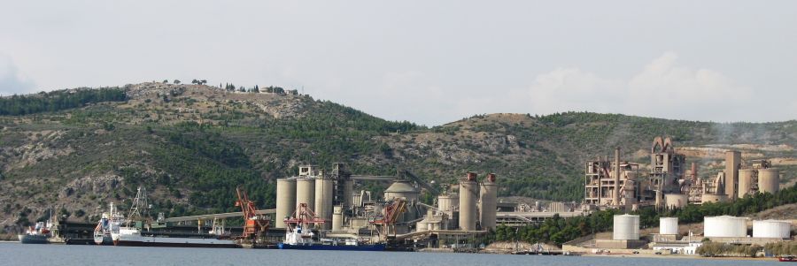 volos_zementwerk_02.jpg, 49kB