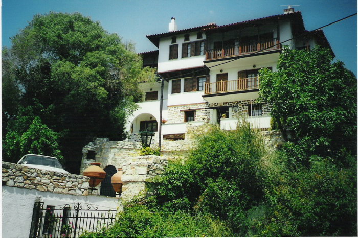 pilion_kleinbahn_endbahnhof_wohnhaus_in_millies.JPG, 129kB