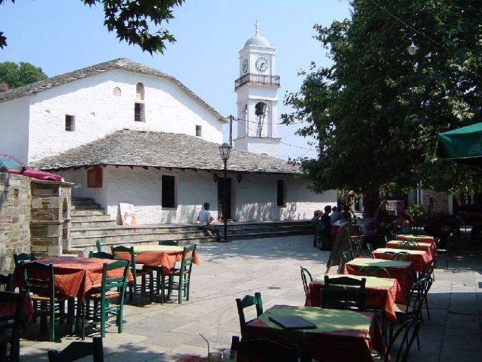 pilion_platia_agios-taxiarchis_milies.jpg, 91kB