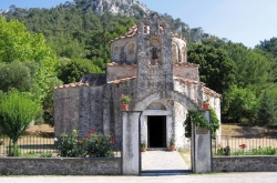 rhodos_kirche_agios nikolaos_fountoukli_klein.jpg, 43kB