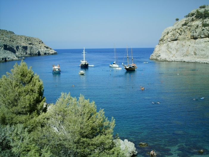 anthony_quinn_bucht_03.jpg, 85kB