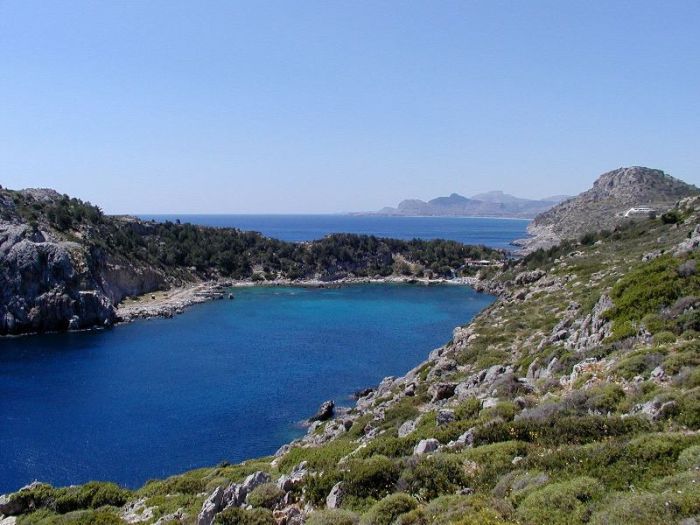 anthony_quinn_bucht_04.jpg, 76kB