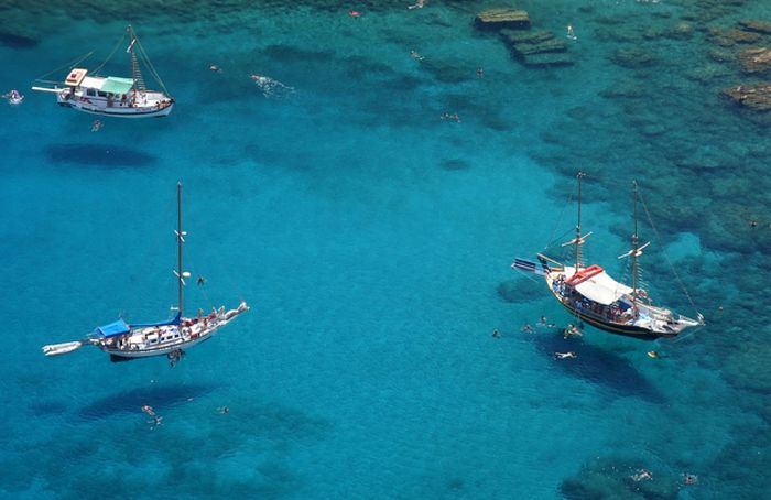 kalithea_therme_08_bucht_tauchen.jpg, 45kB