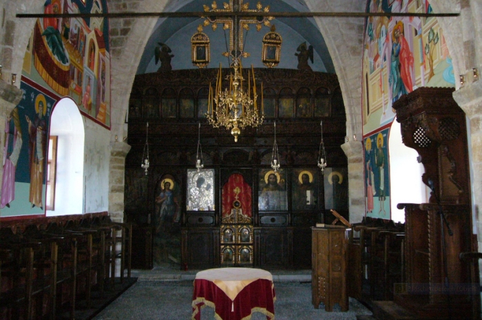 moni_skiadi_innen.jpg, 273kB