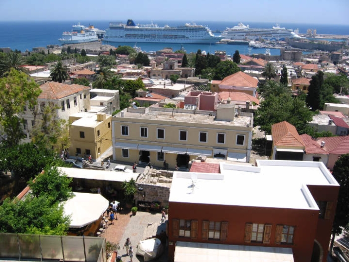 rhodos_altstadt_02_blick_vom_uhrturm_01.jpg, 281kB