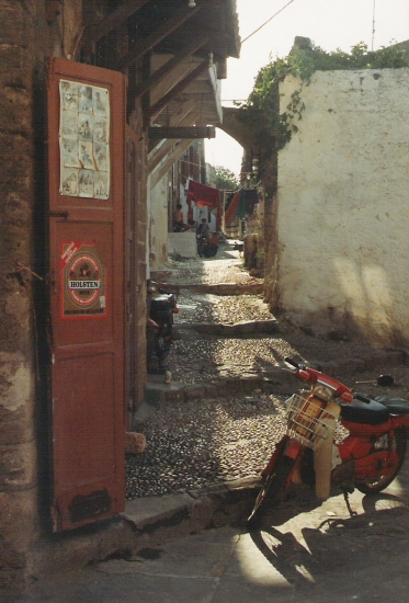 rhodos_altstadt_11_gasse_04.jpg, 175kB