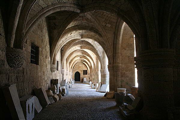 rhodos_altstadt_06_museum_02.jpg, 42kB