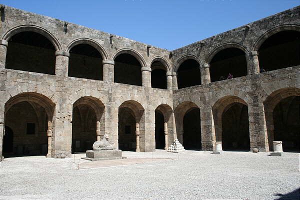 rhodos_altstadt_06_museum_04.jpg, 42kB