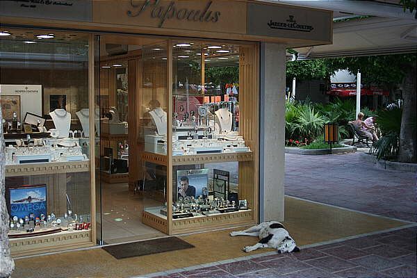 rhodos_altstadt_nea_agora_02.jpg, 51kB