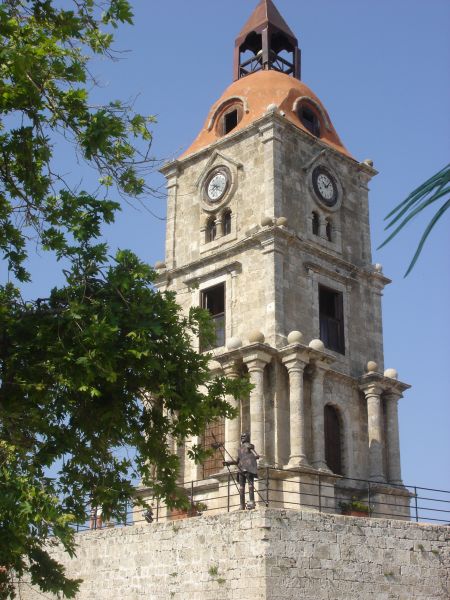 rhodos_altstadt_uhrturm_01.jpg, 85kB