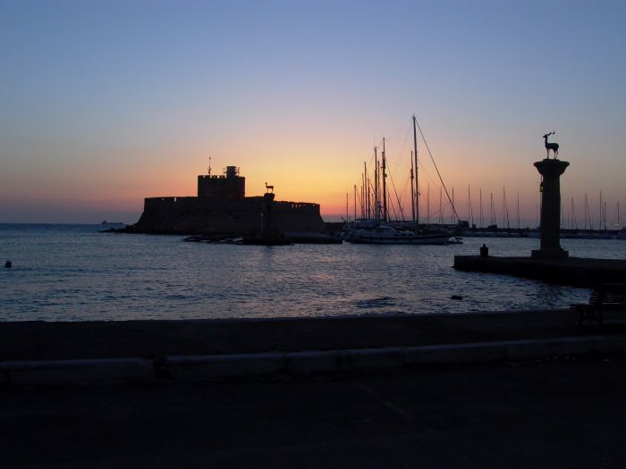 rhodos_port_sonnenuntergang.jpg, 43kB