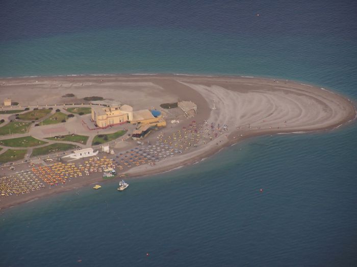 rhodos_stadtstrand_nordspitze_aquarium.jpg, 54kB
