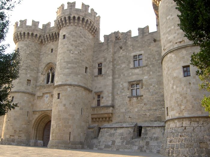 rhodos_grossmeisterpalast_06_eingang.jpg, 83kB