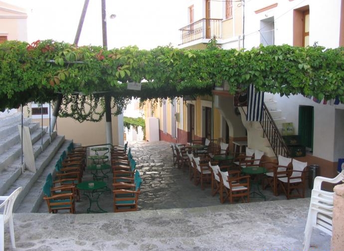 symi_chorio_main_square.jpg, 221kB